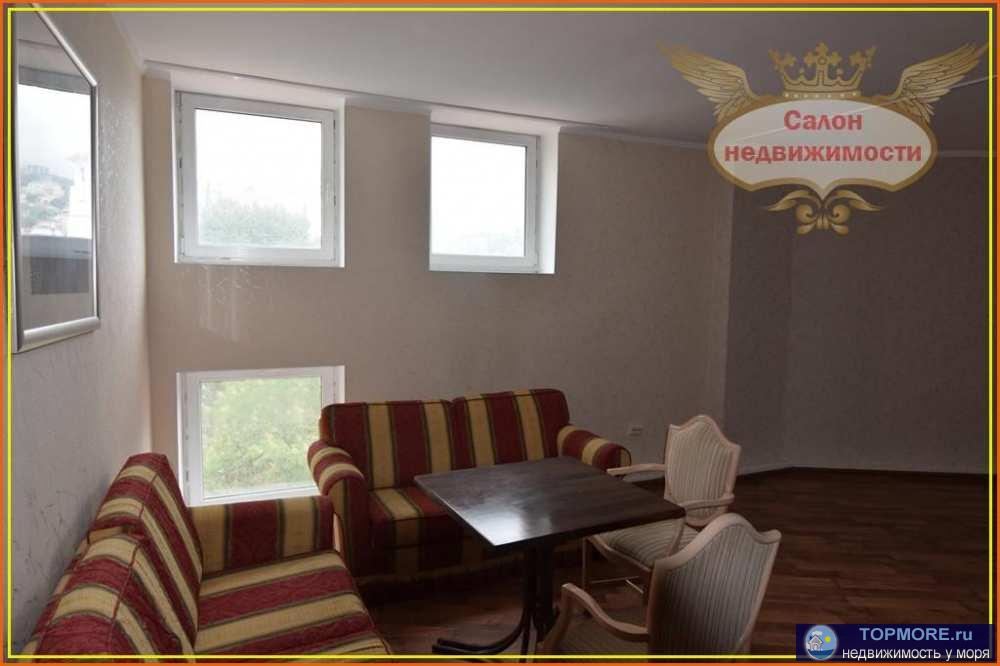 Продажа квартиры в Ялте в элитном доме '6 элемент' по ул. Гоголя 4.  Общая площадь квартиры составляет 92,8 кв.м. До...