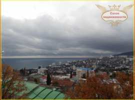 Продажа просторной квартиры в новом доме в центре Ялты. Общая...