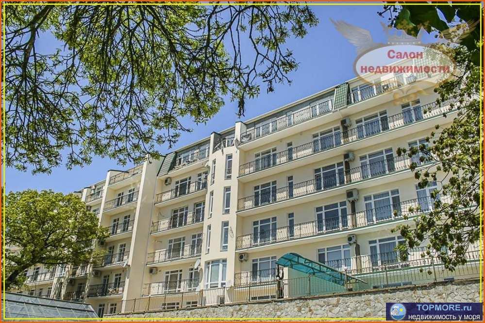 Продажа пентхауса в Ялте в тихом зеленом месте. Квартира находится на 6-том этаже нового 6-ти этажного дома.  Общая...