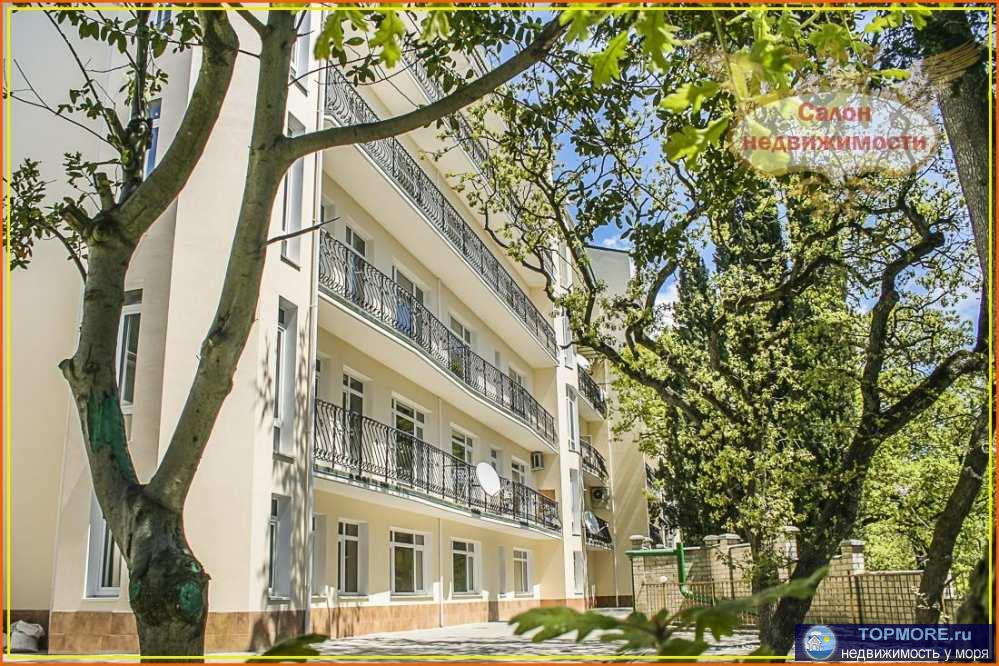 Продажа пентхауса в Ялте в тихом зеленом месте. Квартира находится на 6-том этаже нового 6-ти этажного дома.  Общая... - 1