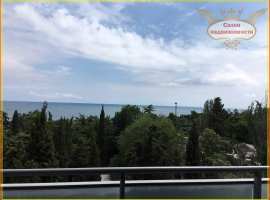 Продажа просторных апартаментов в клубном доме в Алуште....