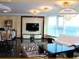 Многокомнатная квартира в трех минутах от Ялтинской набережной....