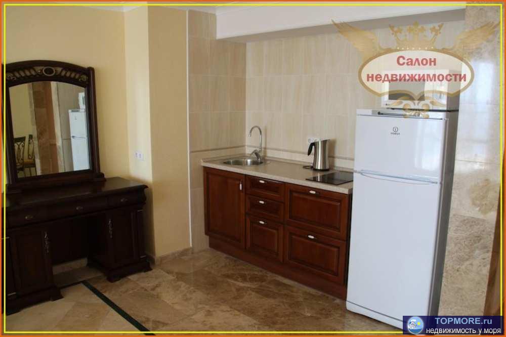 Элитные апартаменты с ремонтом на первой береговой линии. Общая площадь 48 кв.м. + 19 кв.м. терраса. Апартаменты... - 2