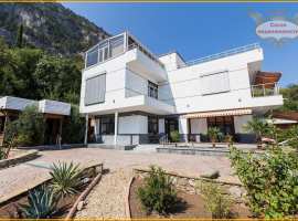 Предлагаем к приобретению элитное домовладение в поселке Нижняя...