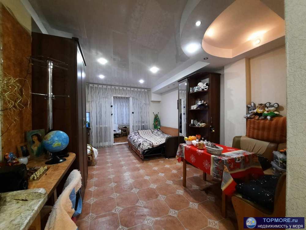 Продаю уютную 1 комнатную квартиру в самом центре Сочи. Зеленый спокойный район Светлана. Рядом остановка автобуса,...