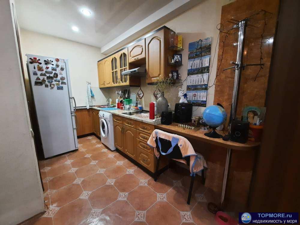 Продаю уютную 1 комнатную квартиру в самом центре Сочи. Зеленый спокойный район Светлана. Рядом остановка автобуса,... - 2