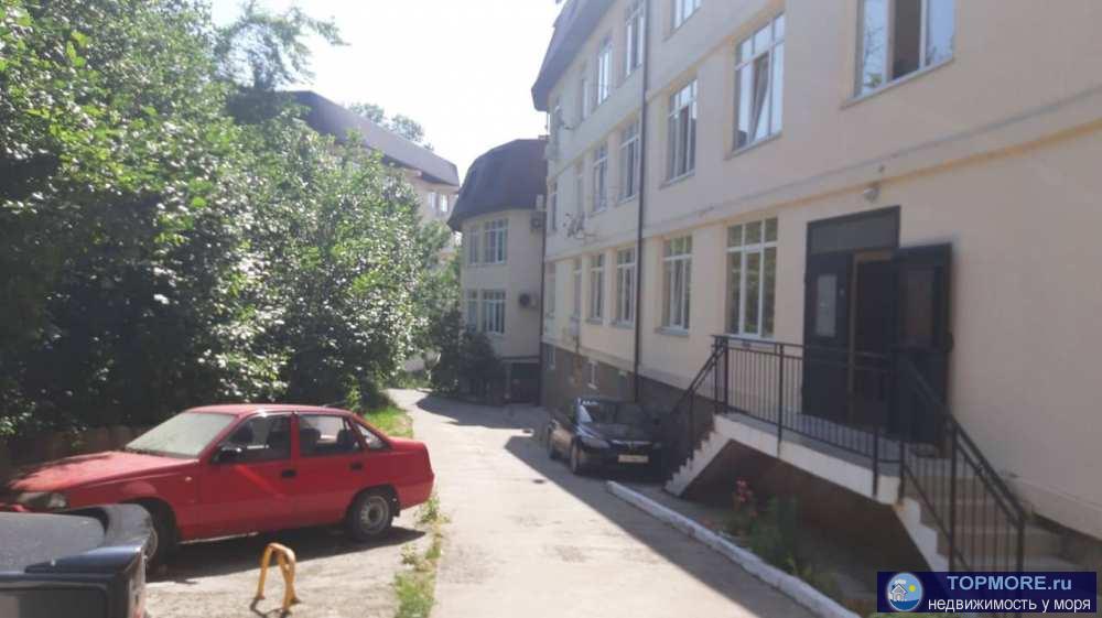 Двухуровневая квартира рядом с морем, на ровной местности, Фадеева22.Для проживания есть все. Инет, тв, теплый пол,...