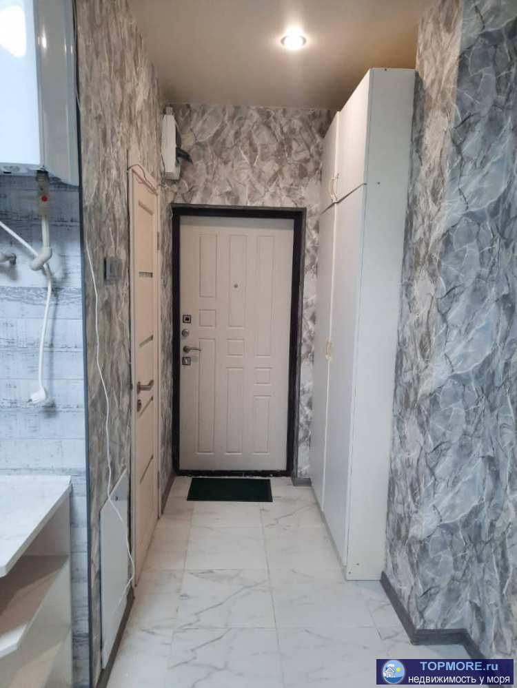 Продам квартиру в самом лучшем для жизни и сдачи районе города-курорта!Площадь 34 кв.м. В квартире одно окно без...