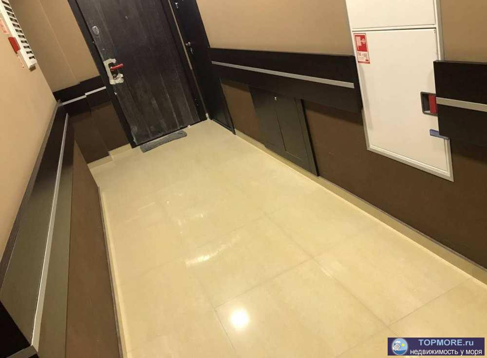 1-комнатная квартира 28,1 кв. м на 12 этаже . Шикарный вид на Море и город.Закрытая, охраняемая территория, подземный... - 2