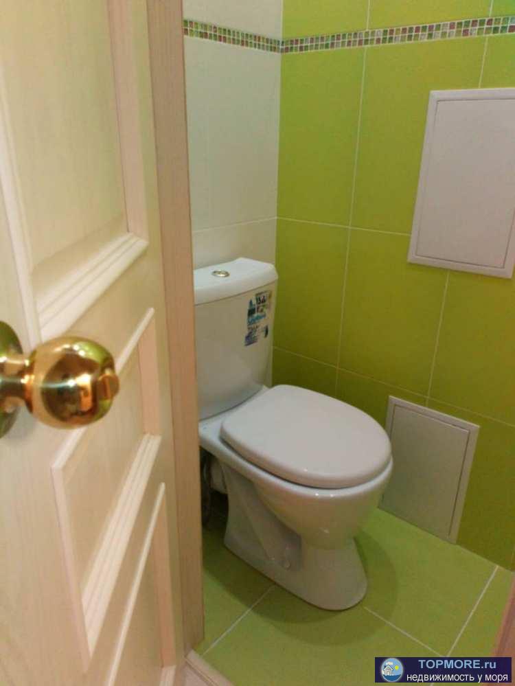 Продаётся трёхкомнатная квартира с видом на море и город. В квартире сделан качественный ремонт. Мебель и техника... - 1