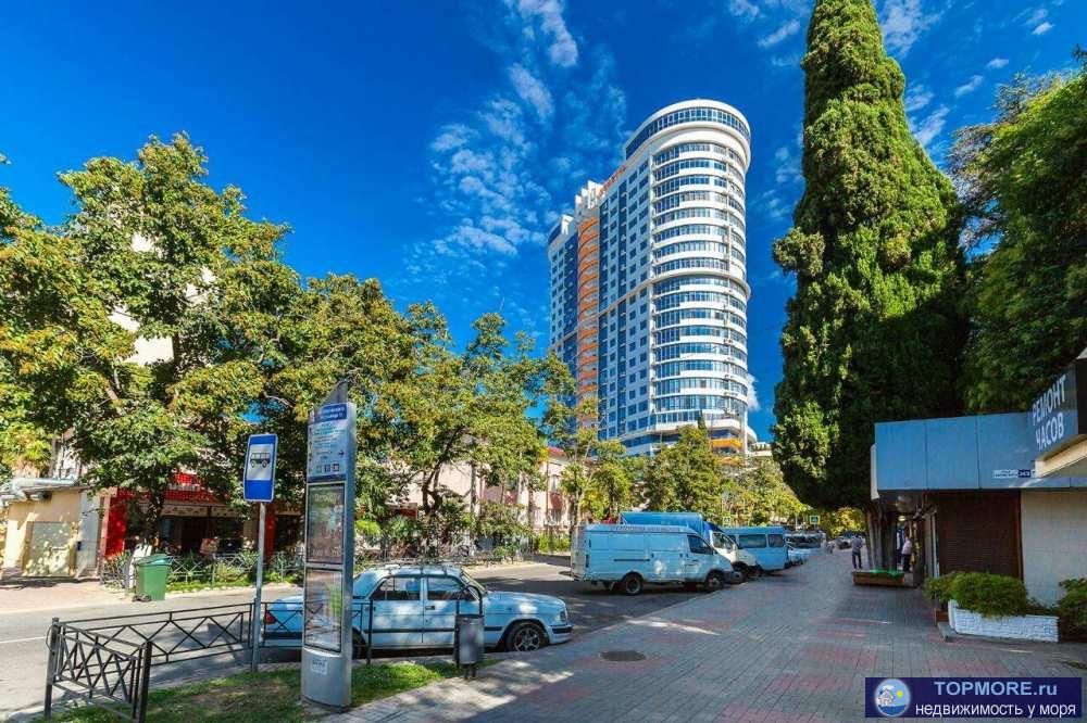 Продается 2-комнатная квартира с ремонтом и мебелью в самом центре г. Сочи. 17-ый этаж в 22-ух этажном доме...