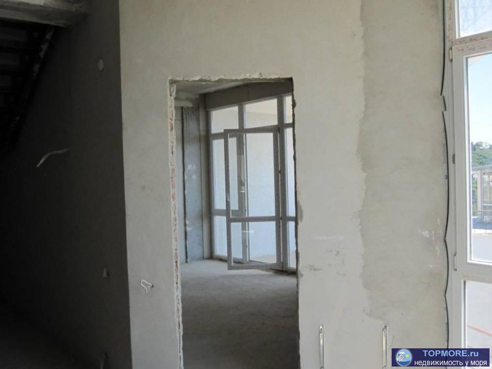 -10мин до Ялты, пгт Восход. Коттедж 403 м2 с видом на море и Ялту, 4этажа+ подвал, место для 2 авто. 9 комнат.... - 12