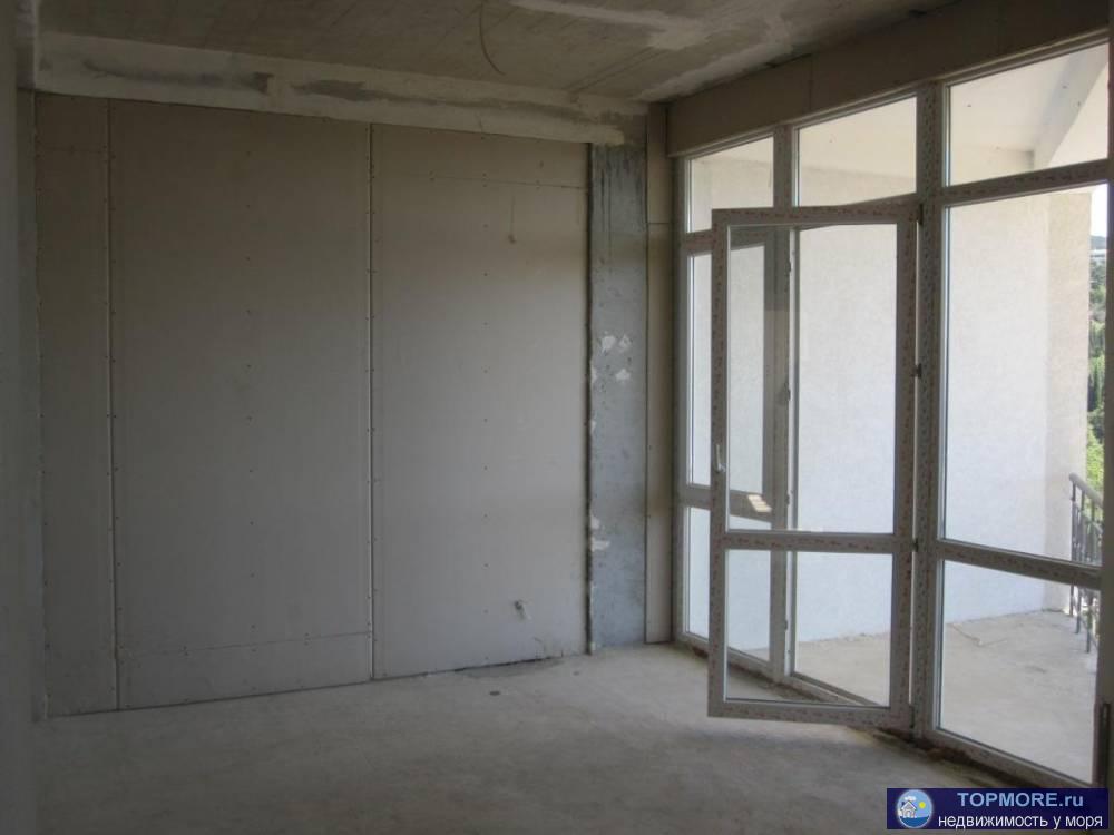 -10мин до Ялты, пгт Восход. Коттедж 403 м2 с видом на море и Ялту, 4этажа+ подвал, место для 2 авто. 9 комнат.... - 13