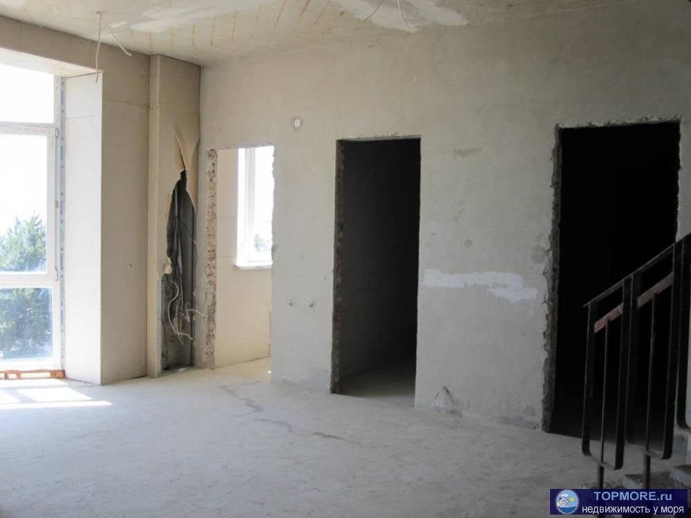 -10мин до Ялты, пгт Восход. Коттедж 403 м2 с видом на море и Ялту, 4этажа+ подвал, место для 2 авто. 9 комнат.... - 14