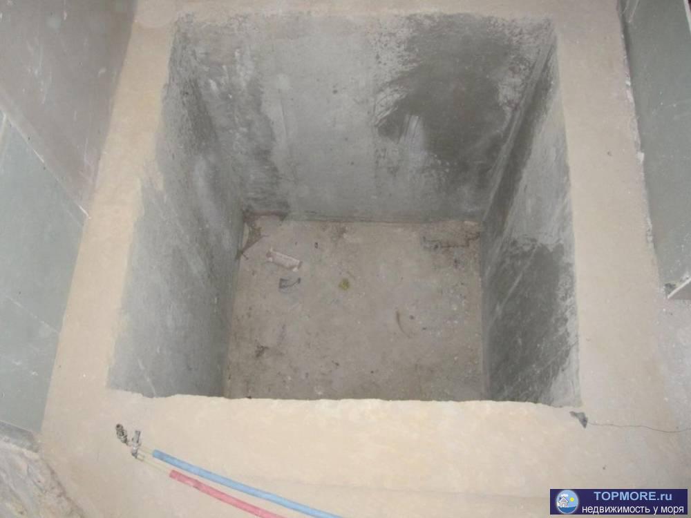 -10мин до Ялты, пгт Восход. Коттедж 403 м2 с видом на море и Ялту, 4этажа+ подвал, место для 2 авто. 9 комнат.... - 16