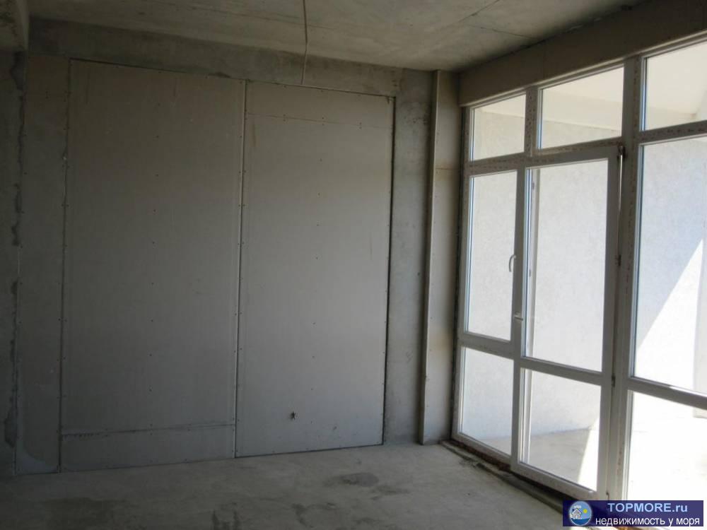 -10мин до Ялты, пгт Восход. Коттедж 403 м2 с видом на море и Ялту, 4этажа+ подвал, место для 2 авто. 9 комнат.... - 22