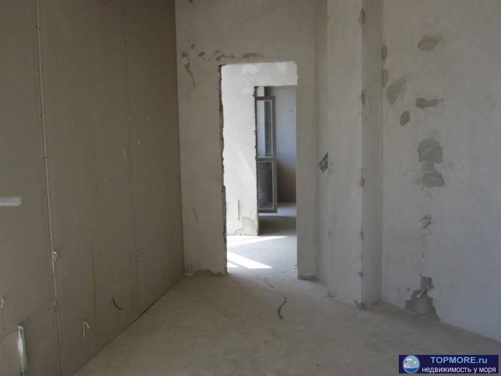 -10мин до Ялты, пгт Восход. Коттедж 403 м2 с видом на море и Ялту, 4этажа+ подвал, место для 2 авто. 9 комнат.... - 24