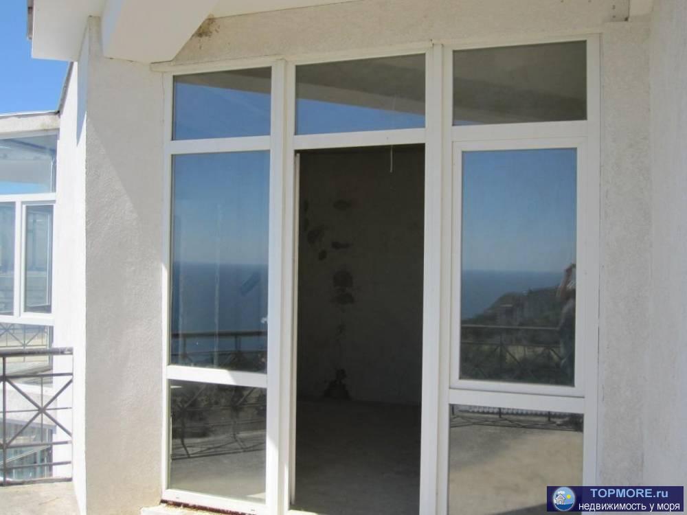 -10мин до Ялты, пгт Восход. Коттедж 403 м2 с видом на море и Ялту, 4этажа+ подвал, место для 2 авто. 9 комнат.... - 27