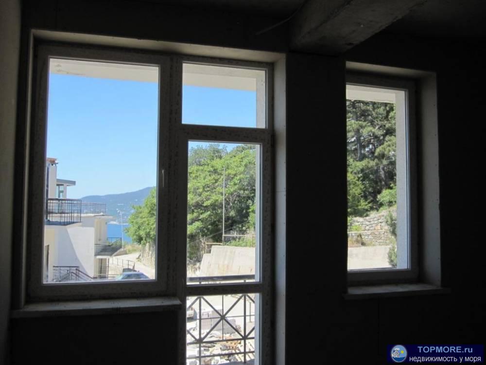 -10мин до Ялты, пгт Восход. Коттедж 403 м2 с видом на море и Ялту, 4этажа+ подвал, место для 2 авто. 9 комнат.... - 31