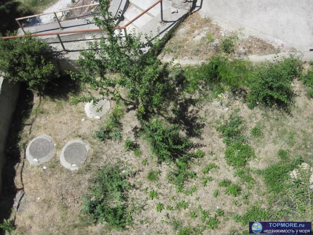 -10мин до Ялты, пгт Восход. Коттедж 403 м2 с видом на море и Ялту, 4этажа+ подвал, место для 2 авто. 9 комнат.... - 33