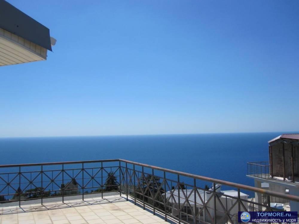 -10мин до Ялты, пгт Восход. Коттедж 403 м2 с видом на море и Ялту, 4этажа+ подвал, место для 2 авто. 9 комнат.... - 39