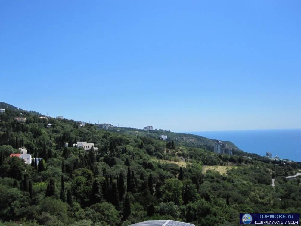 -10мин до Ялты, пгт Восход. Коттедж 403 м2 с видом на море и Ялту, 4этажа+ подвал, место для 2 авто. 9 комнат.... - 40