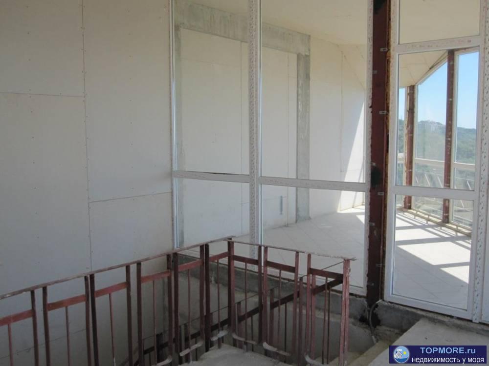 -10мин до Ялты, пгт Восход. Коттедж 403 м2 с видом на море и Ялту, 4этажа+ подвал, место для 2 авто. 9 комнат.... - 47