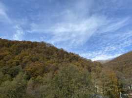 Продается шикарная квартира с потресающим видом на горы.  Дом...