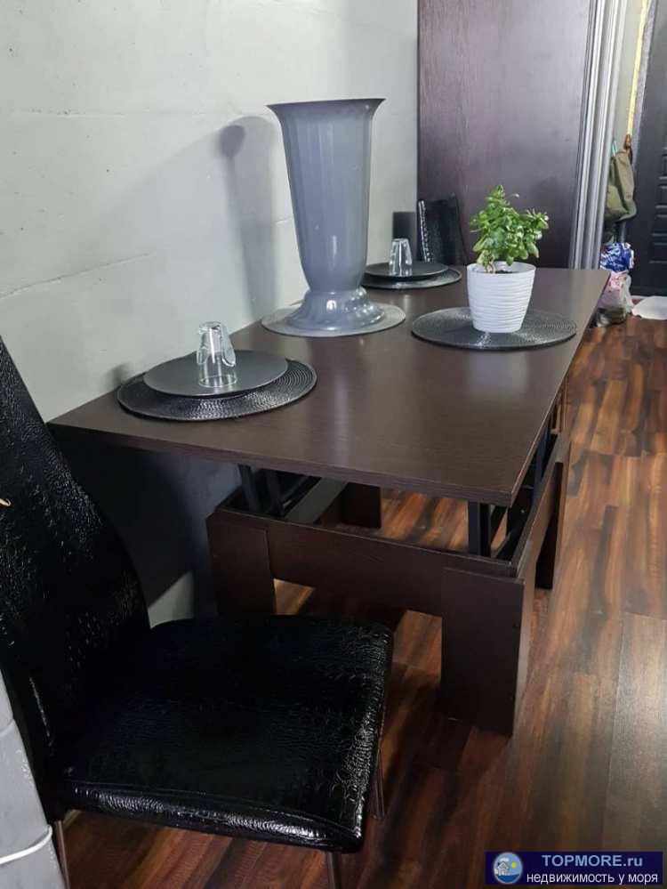 Просторная студия 28м2, 2/7 в районе Орел-Изумруд. отличный ремонт, мебель, техника остаются в квартире. Балкон... - 2