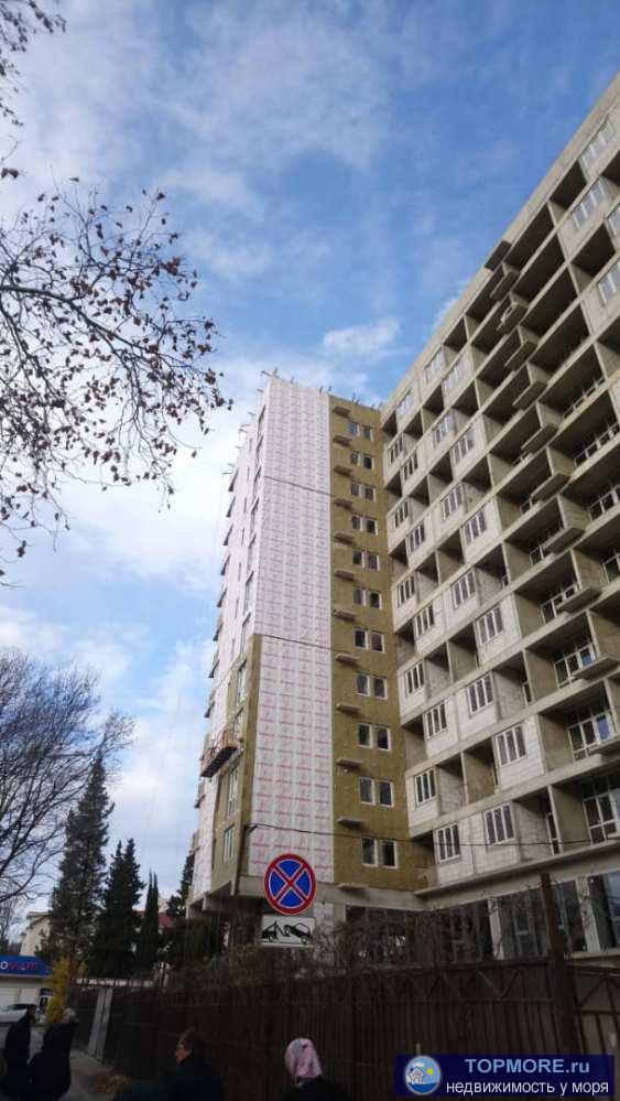 Просторная квартира на среднем этаже, под внутренние работы, планировка свободная, дом газифицирован, никаких доплат...