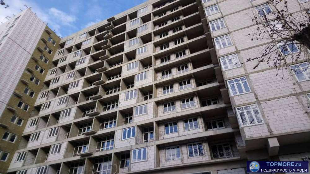 Просторная квартира на среднем этаже, под внутренние работы, планировка свободная, дом газифицирован, никаких доплат... - 1