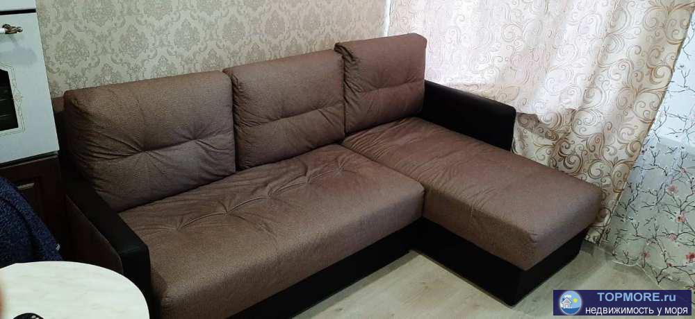 Продаётся квартира студия с ремонтом, мебелью и техникой на 2-этаже.