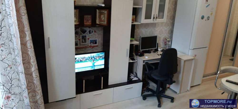 Продаётся квартира студия с ремонтом, мебелью и техникой на 2-этаже. - 1