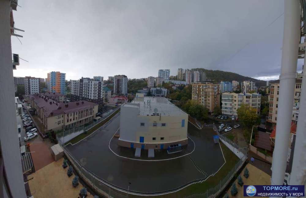 Отличная  квартира с новым ремонтом. Панарамный вид на реку. До моря 10 минут пешком. Итальянские мотивы в дизайне....