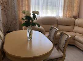 Продаётся 3-комн. квартира, с ремонтом, мебелью и техникой в жк...