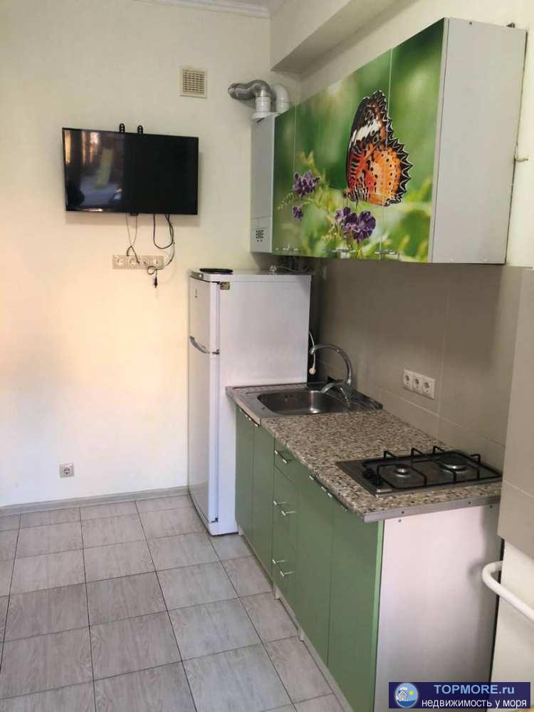 Продаю квартиру на Черноморском побережье в гор. Сочи.Квартира с ремонтом. Спальня и кухня гостиная.Дом клубного... - 1