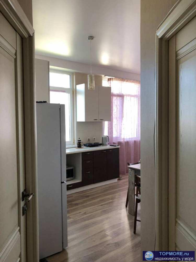 Продается ликвидная евродвушка . Светлая, угловая квартира с видом на море. Просторный совмещённый санузел, 2... - 1