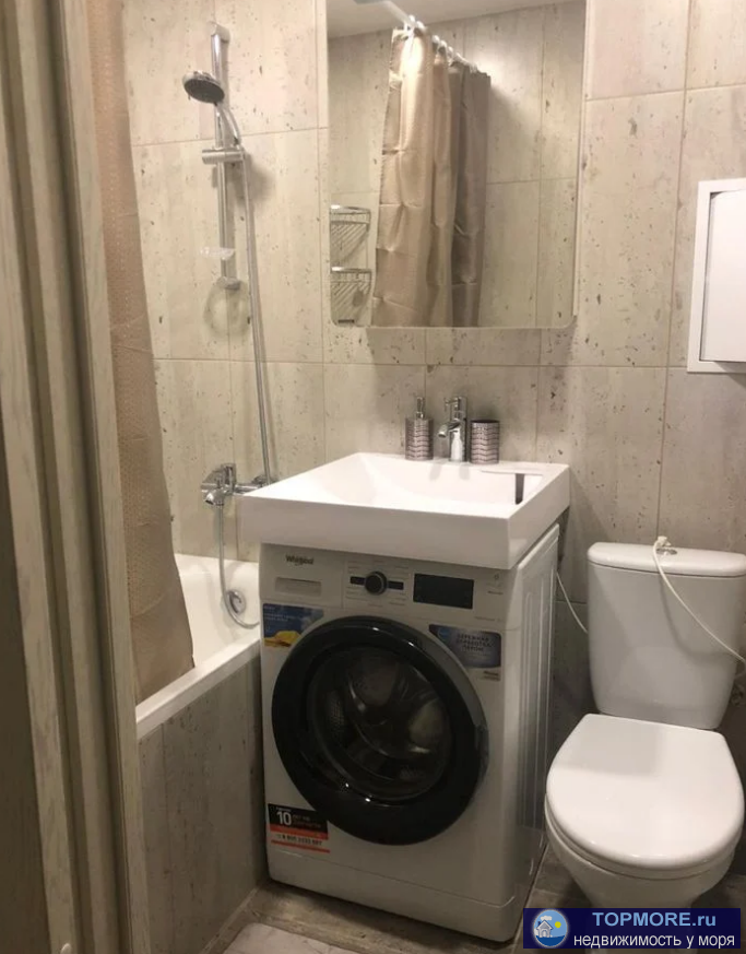 Вашему вниманию предлагается шикарная квартира  в самом центре г. Сочи. В квартире выполнен новый ремонт, новая...