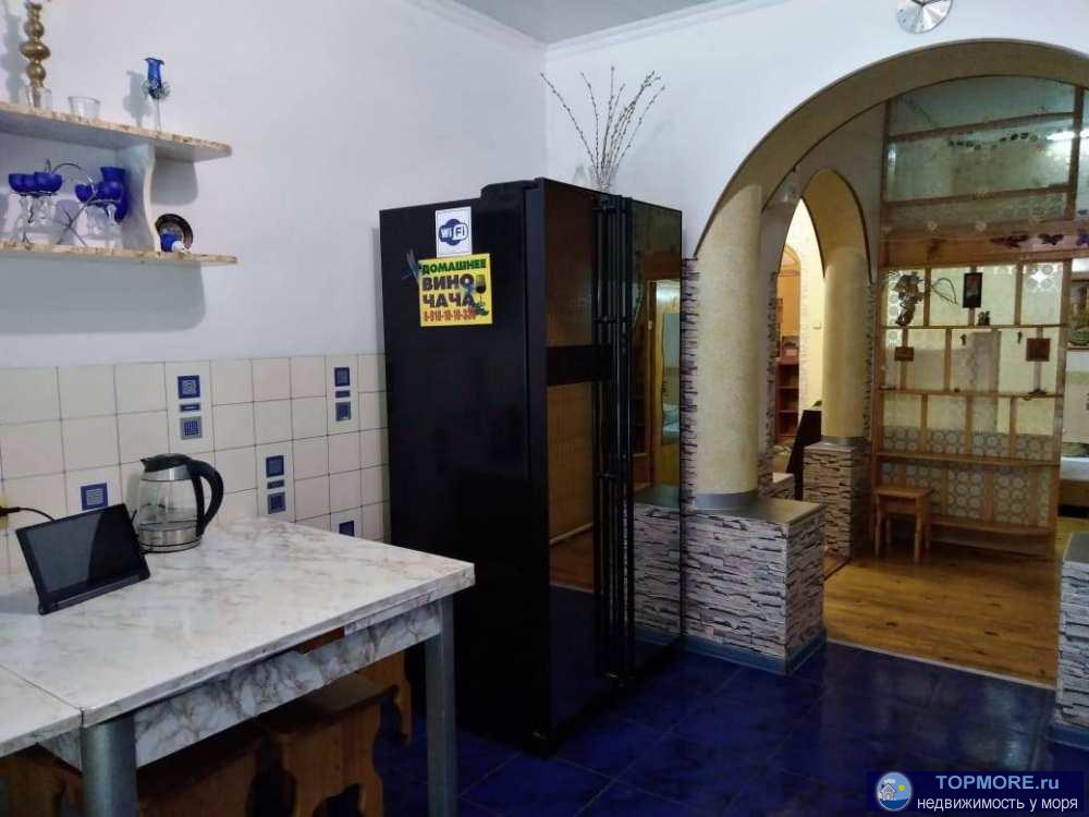 продам 5ти комнатную квартиру по ул. Одоевского в 2х этажном доме площадь 93.0 кв.м. 2 балкона подвал 9.0 кв.м. в...