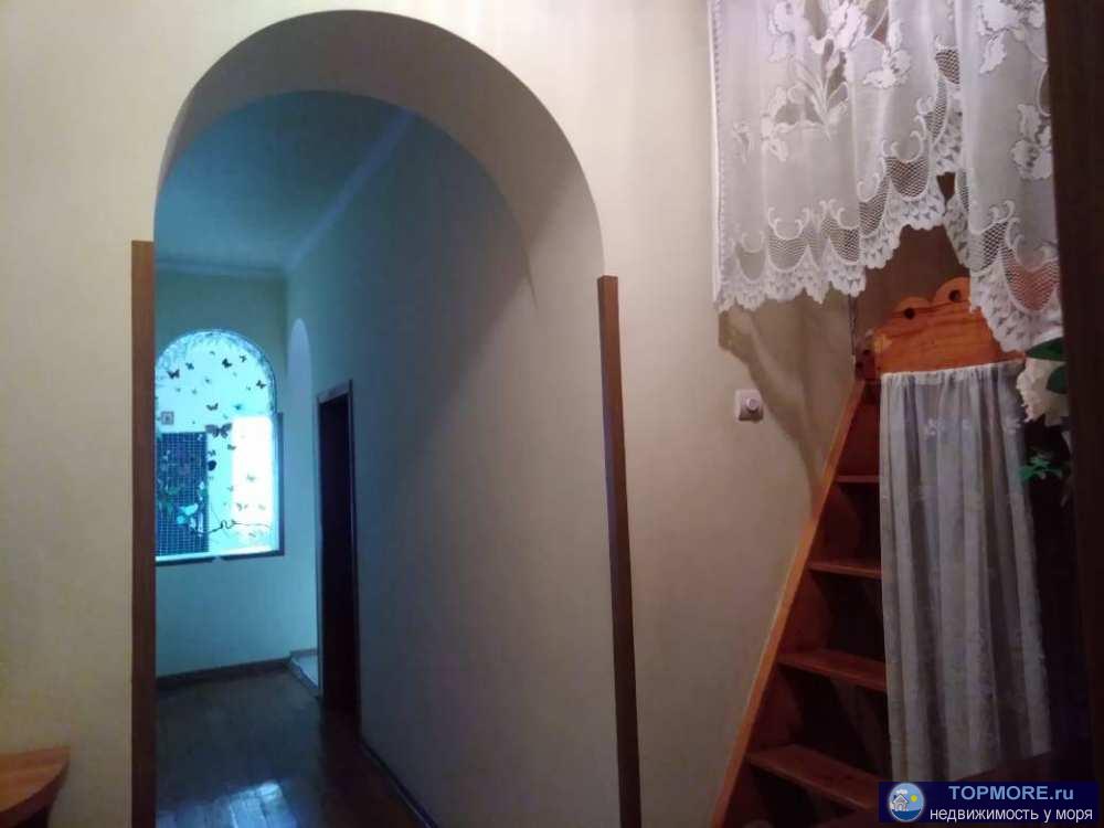 продам 5ти комнатную квартиру по ул. Одоевского в 2х этажном доме площадь 93.0 кв.м. 2 балкона подвал 9.0 кв.м. в... - 1