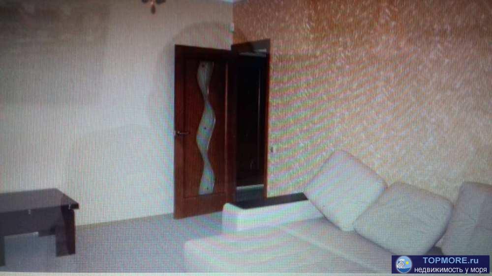 Продается 2х комнатная квартира 63 кв м в квартире произведен  шикарный ремонт все окна заменены лоджии...