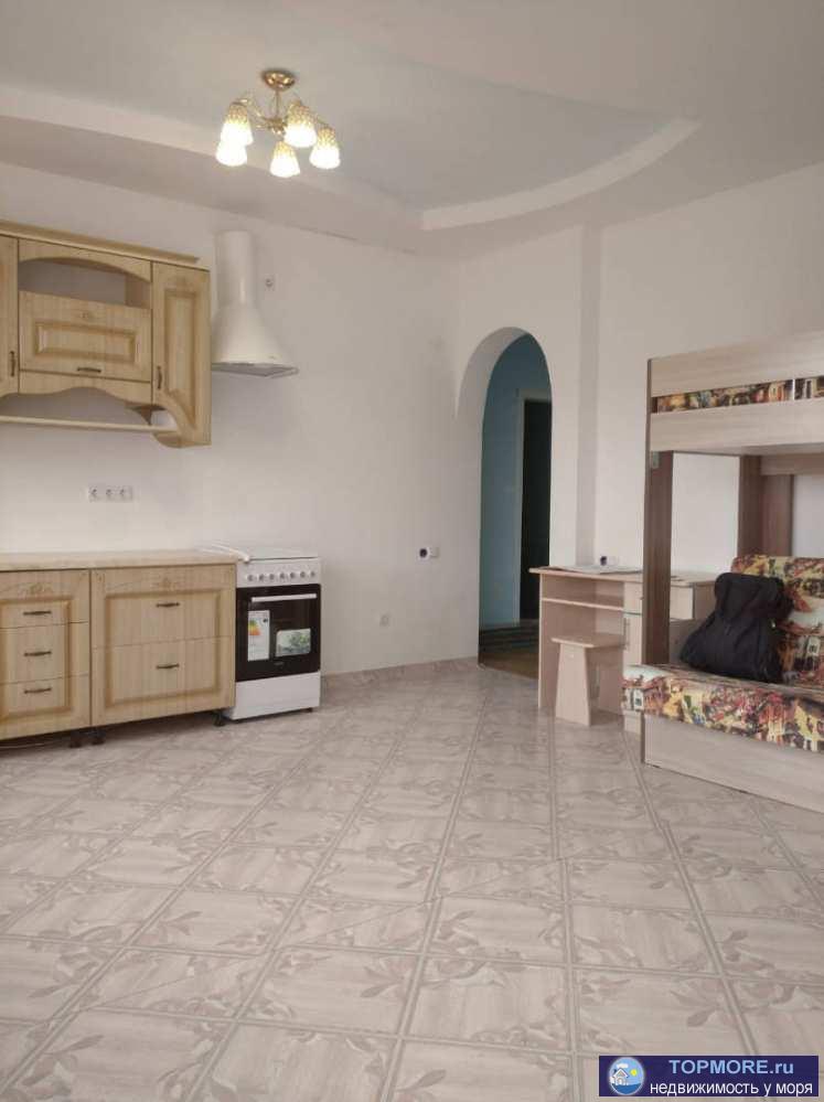 новое! Продается двухкомнатная квартира с ремонтом и мебелью! Территория комплекса закрытая, благоустроенная... - 1