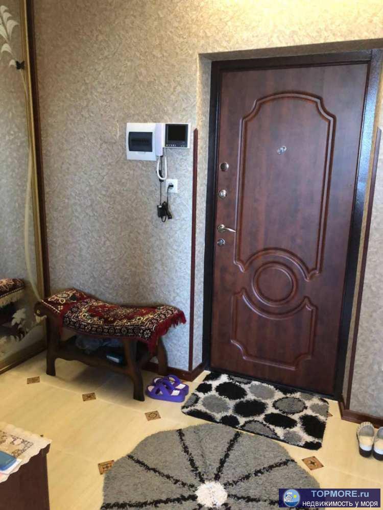 Продается 2-х комнатная квартира в центре Адлера! Высокие потолки 3,2 м, 820 метров до моря. Район с хорошо развитой... - 1