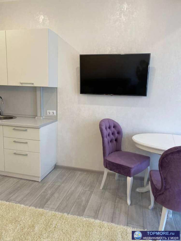 Продаю студию с дизайнерским ремонтом и мебелью на Мамайке. Низкие коммунальные платежи.Ровная местность, прогулочная... - 1