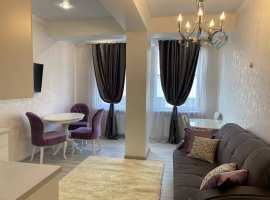 Продаю студию с дизайнерским ремонтом и мебелью на Мамайке. Низкие...