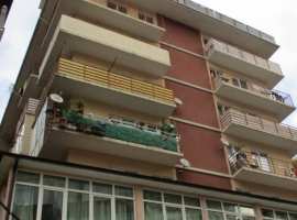 Лот № 135630. В центральном районе, в микрорайоне Макаренко,...