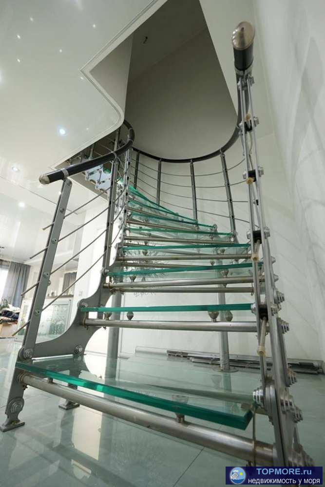 Продается четырехкомнатная квартира в Завокзальном районе с хорошим ремонтом и парковочным местом в подземном... - 1