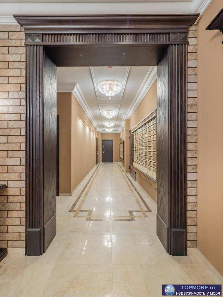 жк «Сокол» - это новый 13-этажный жилой комплекс из двух корпусов бизнес-класса в центре Сочи. На первом этаже... - 2