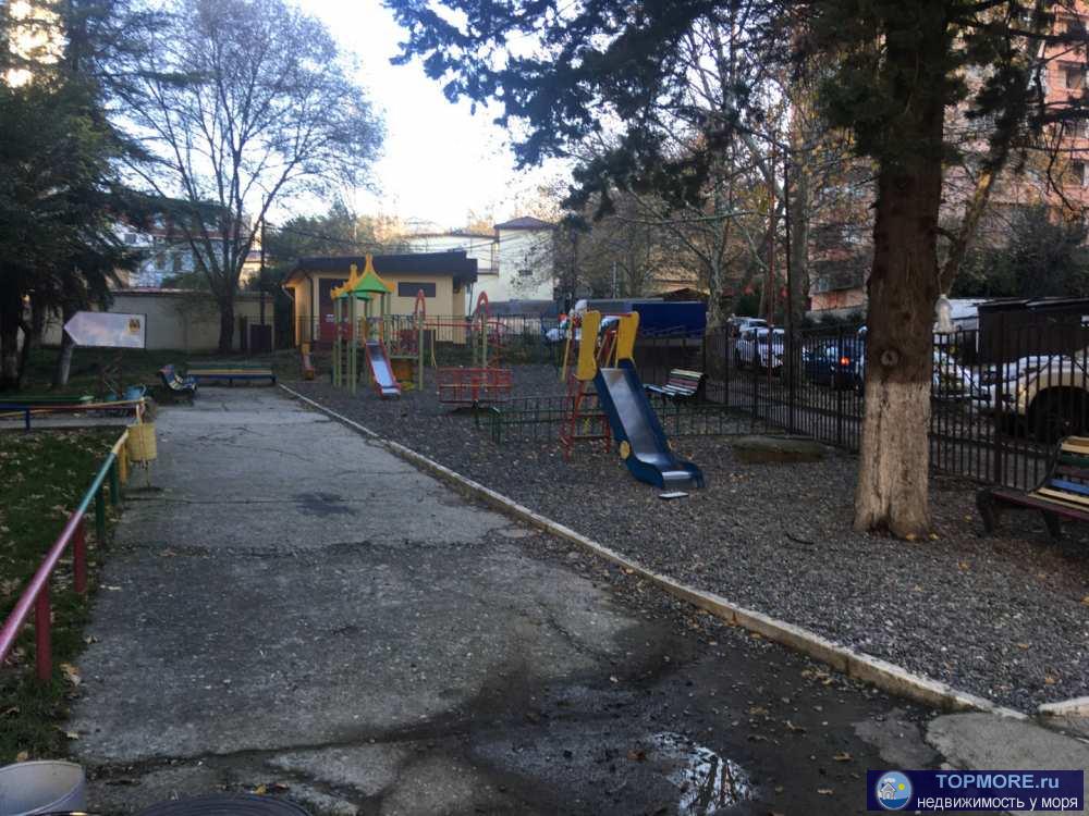  В самом центре завокзального района продаю квартиру. В двух шагах школа № 13, детский сад № 39, автобусная...