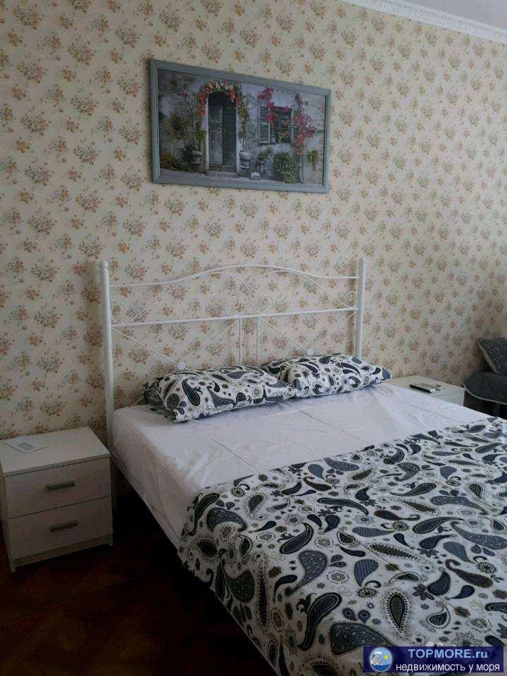 срочно продаю ! Квартира в  Сочи , находится в нескольких минутах ходьбы от моря и основных культурных и... - 1